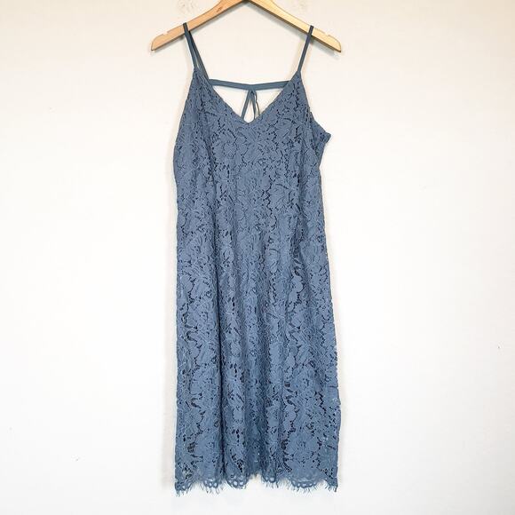 Chaser Grey Vintage Lace T Strap Back Dress Women's Medium Romantic Date Night - Picture 1 of 10